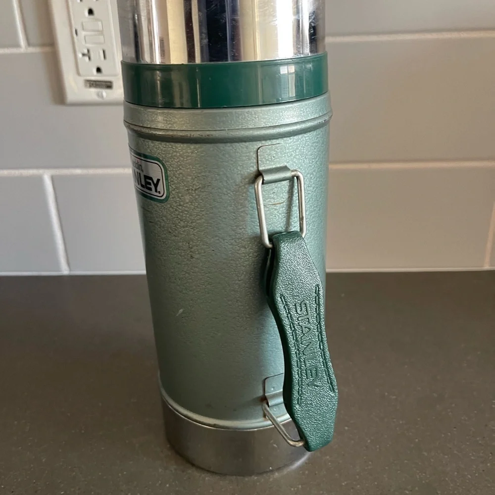 Vintage Aladdin Stanley Wide Mouth Vacuum Thermos 24oz - Picture 2 of 11